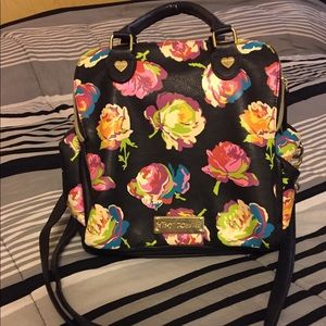 I ❤️ Offers!! Betsey Johnson handbag flowers